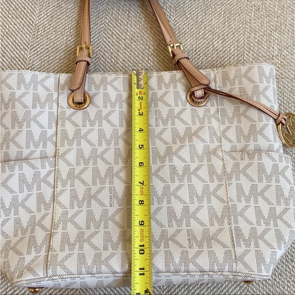 Michael Kors tote - Picture 11 of 16